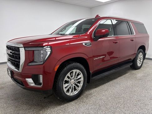 Used 2024 GMC Yukon XL SLE w/ Max Trailering Package image 3