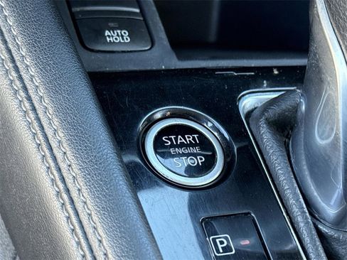 Certified 2021 Nissan Kicks SV image 41