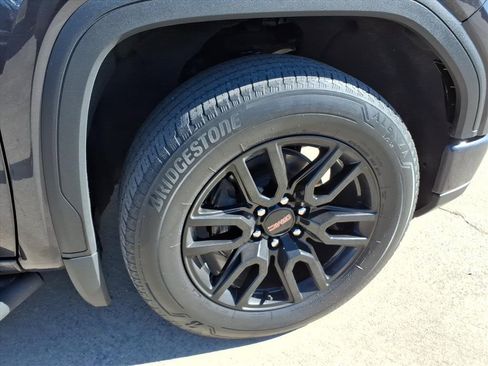 Used 2022 GMC Sierra 1500 Elevation image 9