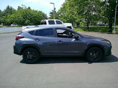 Used 2024 Subaru Crosstrek 2.0i AWD/4WD image 6