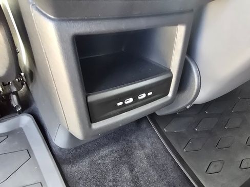 Used 2024 Volkswagen ID.4 2WD image 29