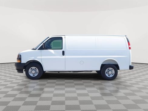 New 2026 Chevrolet Express 2500 w/ Driver Convenience Package RWD image 7