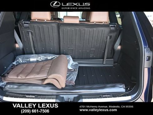 Used 2025 Toyota Grand Highlander AWD Hybrid image 19