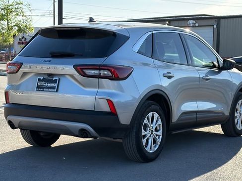 Used 2024 Ford Escape Active image 6