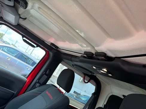 Used 2022 Jeep Wrangler Rubicon AWD/4WD image 15