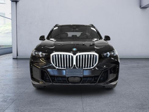 Used 2024 BMW X5 xDrive40i w/ M Sport Package AWD/4WD image 9