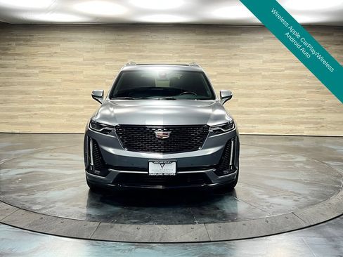 Used 2025 Cadillac XT6 Premium Luxury FWD image 9