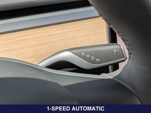 Used 2024 Tesla Model Y Long Range AWD/4WD image 15