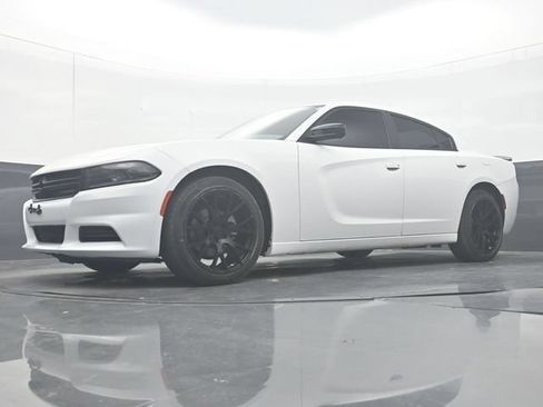 Used 2023 Dodge Charger SXT RWD image 28