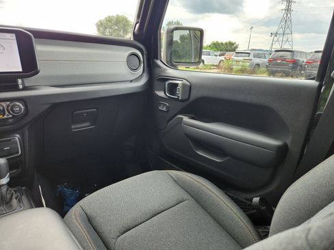 New 2025 Jeep Wrangler Sport S image 21