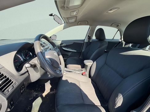 Used 2013 Toyota Corolla S FWD image 9
