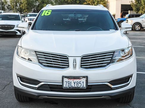 Used 2016 Lincoln MKX Select w/ Select Plus Package image 2