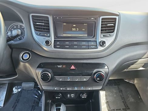 Used 2017 Hyundai Tucson Sport image 14