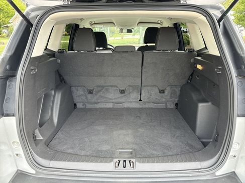 Used 2017 Ford Escape SE FWD image 24
