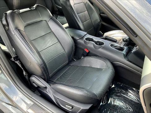 Certified 2019 Ford Mustang Premium RWD image 32