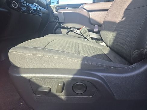 Used 2025 Chevrolet Silverado 2500 LT AWD/4WD image 5