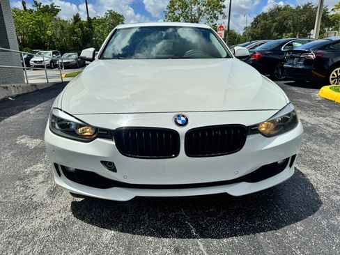 Used 2015 BMW 320i Sedan RWD image 4