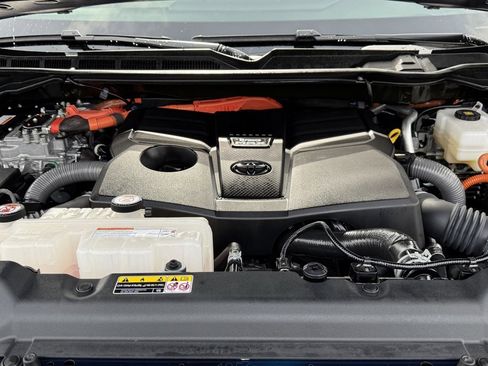 Used 2023 Toyota Tundra Capstone image 32