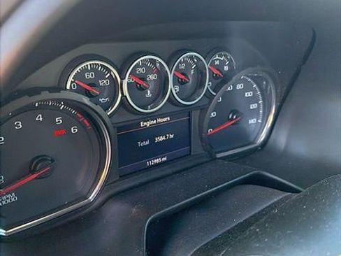 Used 2021 Chevrolet Tahoe Z71 w/ Z71 Signature Package image 8