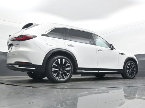 Used 2024 MAZDA CX-90 Plug-In Hybrid w/ Premium Pkg image 26