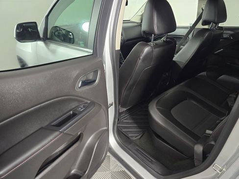 Used 2016 GMC Canyon SLE w/ All Terrain Package image 15