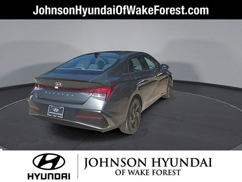 New 2026 Hyundai Elantra SEL Sport Premium FWD image 16