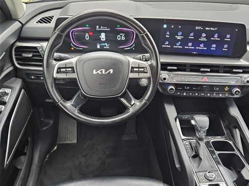 Used 2023 Kia Telluride LX AWD/4WD image 11