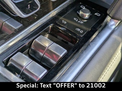 Used 2023 Land Rover Range Rover SE image 26