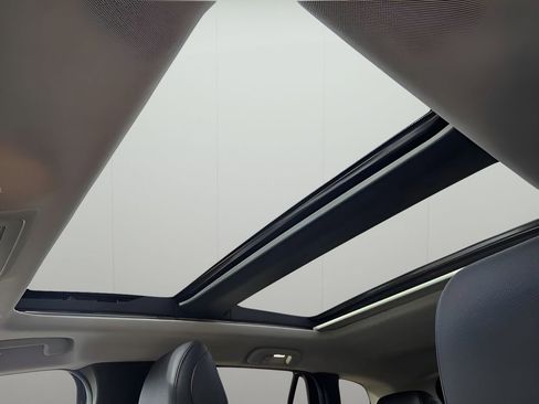 Used 2025 MAZDA CX-50 AWD 2.5 Hybrid w/ Premium Pkg image 24