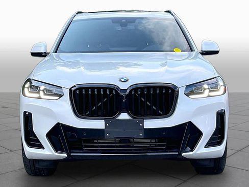 Used 2024 BMW X3 xDrive30i w/ Premium Package AWD/4WD image 3