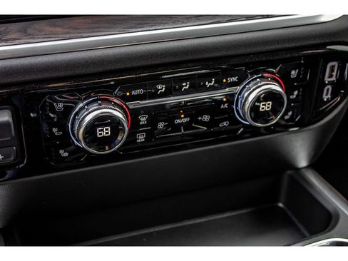 New 2026 GMC Sierra 1500 SLT w/ SLT Premium Plus Package image 32