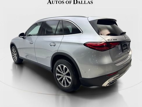 Used 2023 Mercedes-Benz GLC 300 4MATIC image 9