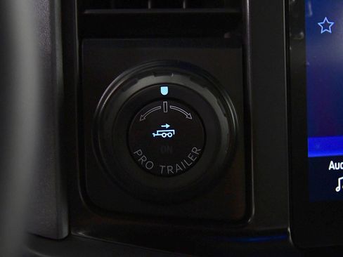 New 2025 Ford F150 XLT w/ Equipment Group 302A MID image 33