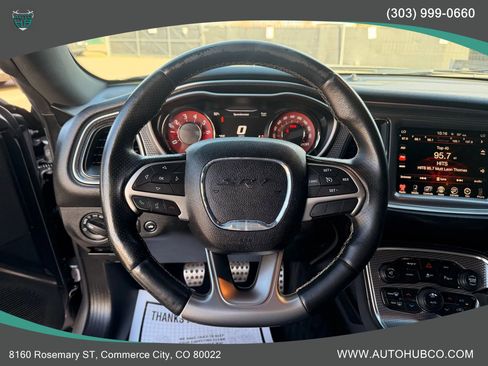 Used 2015 Dodge Challenger SRT Hellcat RWD image 11