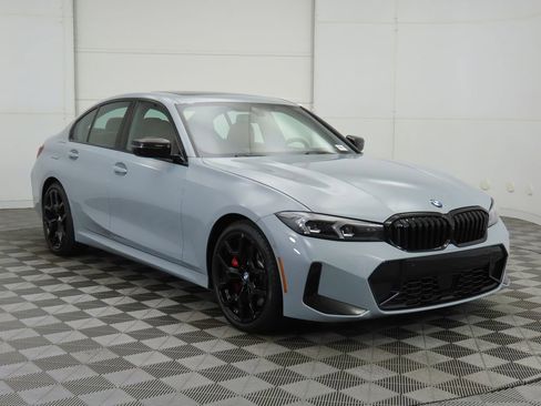 New 2026 BMW 330i Sedan w/ M Sport Package image 3