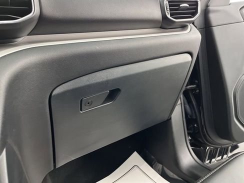 Used 2024 Ford Explorer XLT w/ Equipment Group 202A image 40