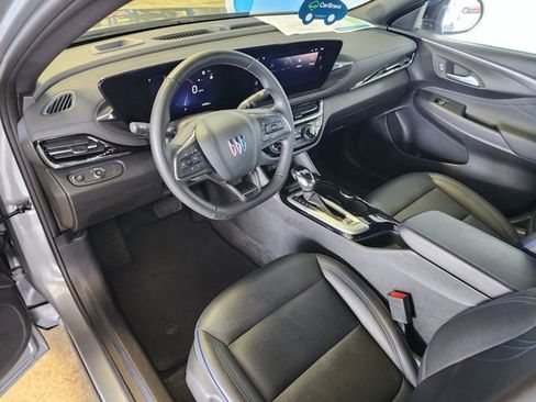 Certified 2025 Buick Envista Sport Touring image 11