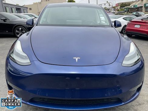 Used 2022 Tesla Model Y Performance AWD/4WD image 2