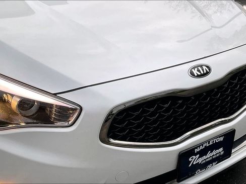 Used 2016 Kia Cadenza Premium FWD image 34