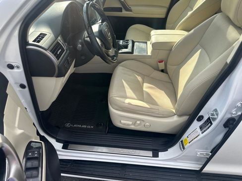 Used 2020 Lexus GX 460 Premium w/ Premium Package AWD/4WD image 20