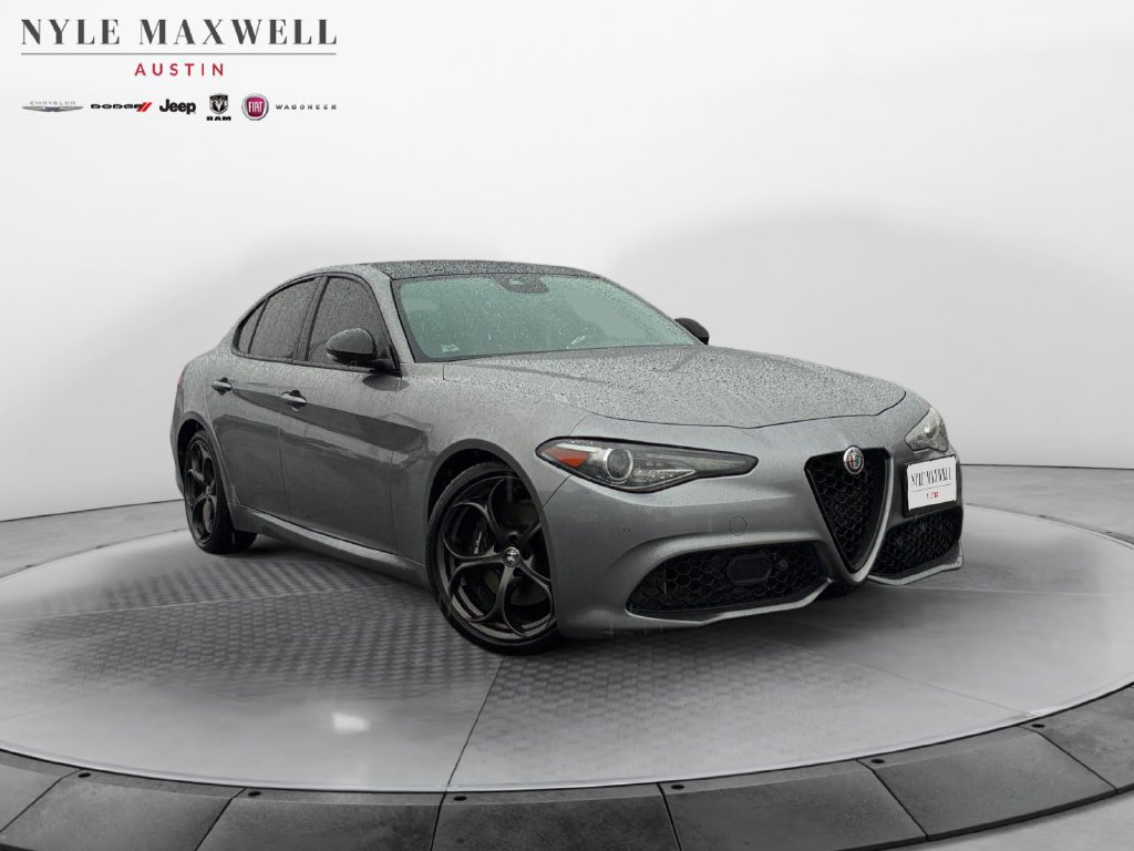 Used 2020 Alfa Romeo Giulia Ti Sport w/ Quick Order Package 22U Sport RWD image 2