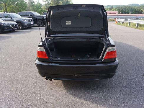 Used 2005 BMW 330Ci Convertible image 12