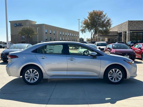 New 2026 Toyota Corolla XLE image 7