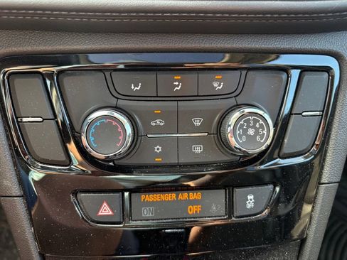 Used 2019 Buick Encore Preferred w/ Safety Package FWD image 18