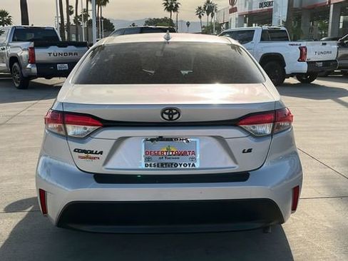 Used 2025 Toyota Corolla LE w/ LE Premium Package image 23