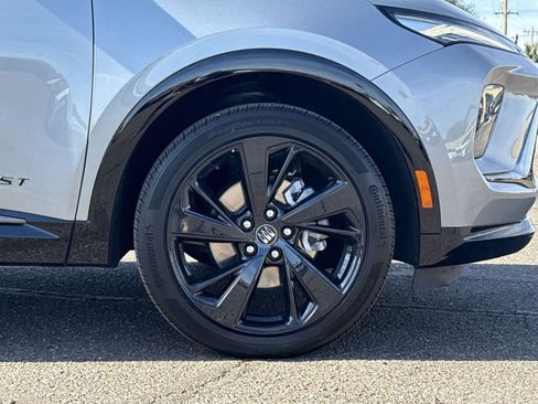 Used 2025 Buick Envision Sport Touring image 10