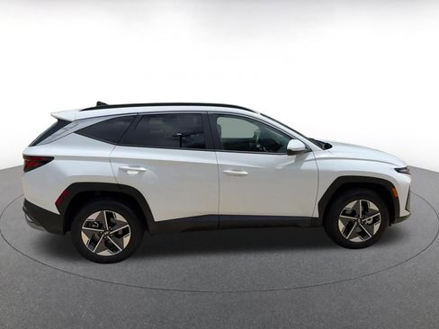 Used 2025 Hyundai Tucson SEL AWD/4WD image 16