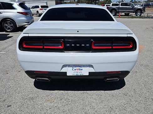 Used 2022 Dodge Challenger GT image 6