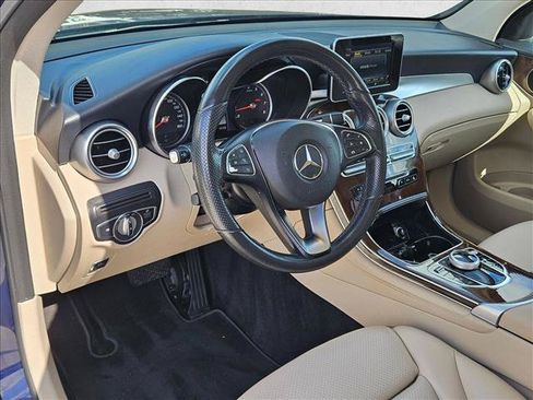 Used 2019 Mercedes-Benz GLC 300 image 9