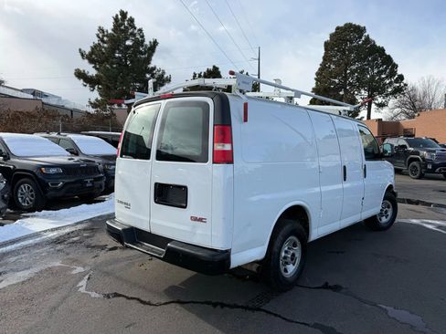 Used 2016 GMC Savana 2500 Van 3D image 7